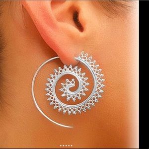 Silver textured circular threaders